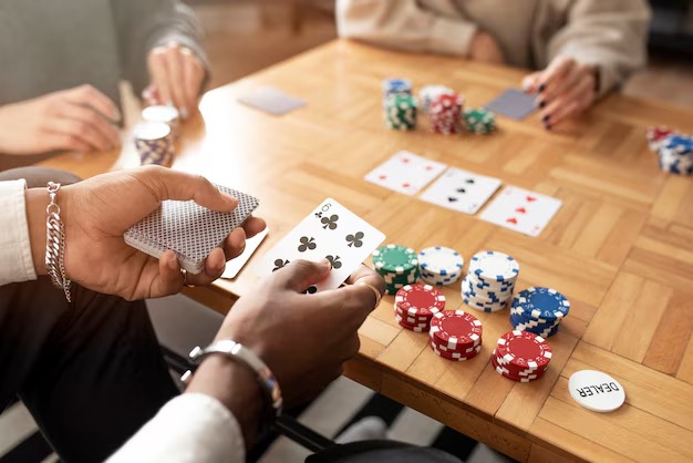 microvip88 app showing live blackjack and roulette tables with real dealers