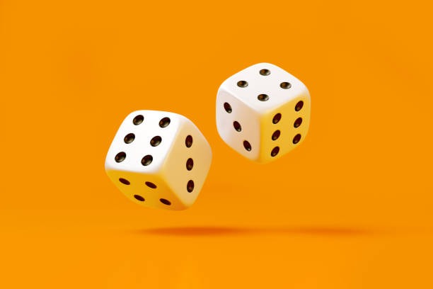 Bet placement controls and hand decision options